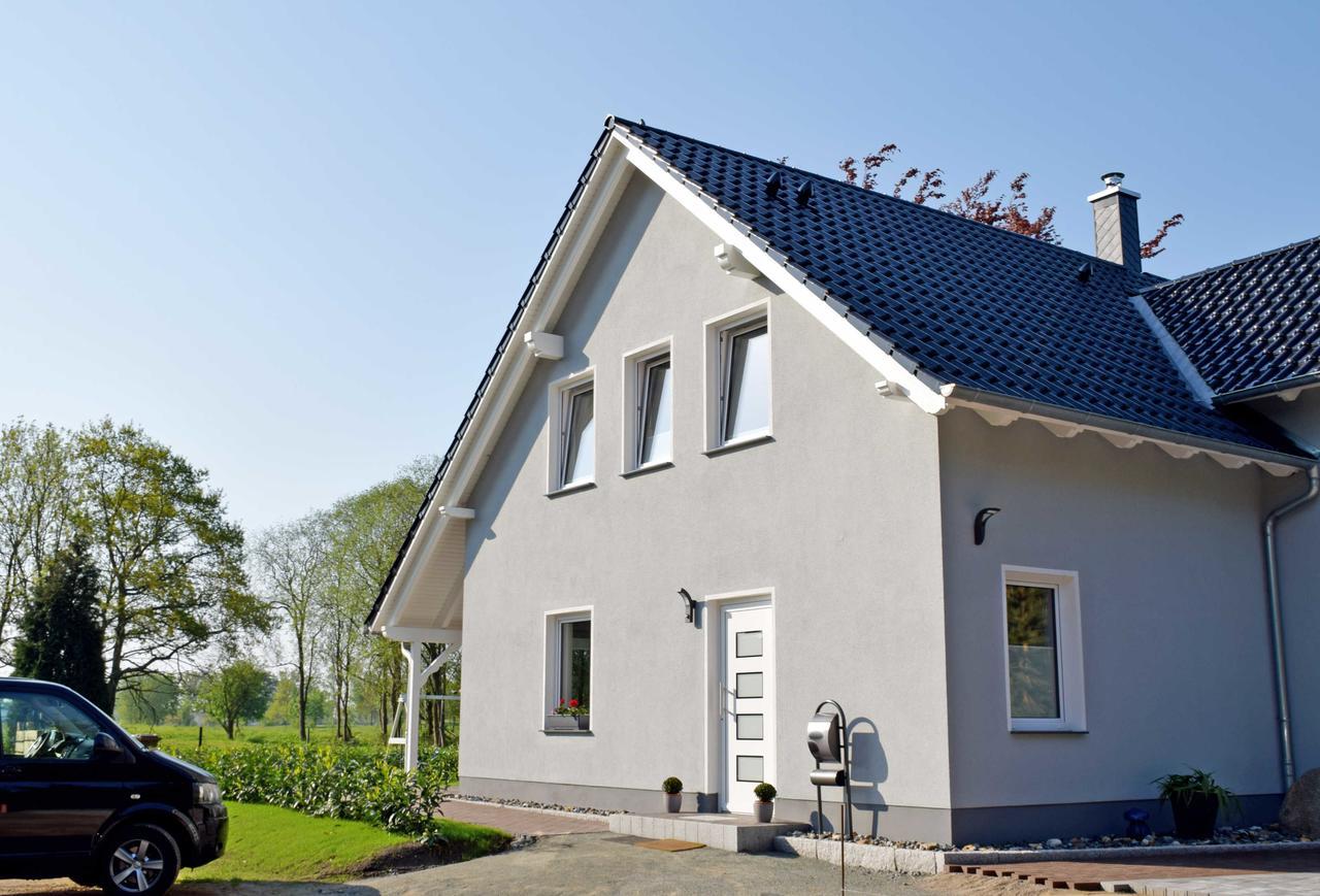 Ferienwohnung Sellin Am Seepark Екстер'єр фото