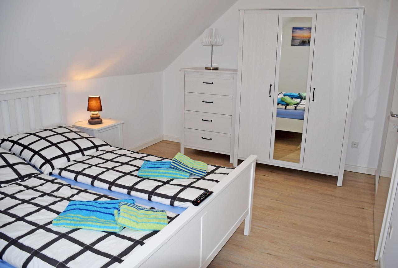 Ferienwohnung Sellin Am Seepark Екстер'єр фото
