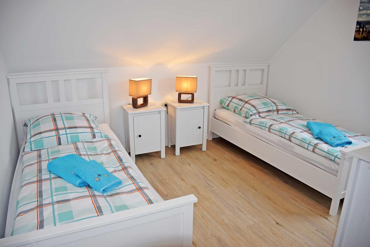 Ferienwohnung Sellin Am Seepark Екстер'єр фото